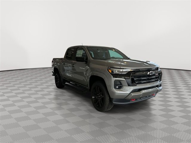 2025 Chevrolet Colorado Z71 photo 2