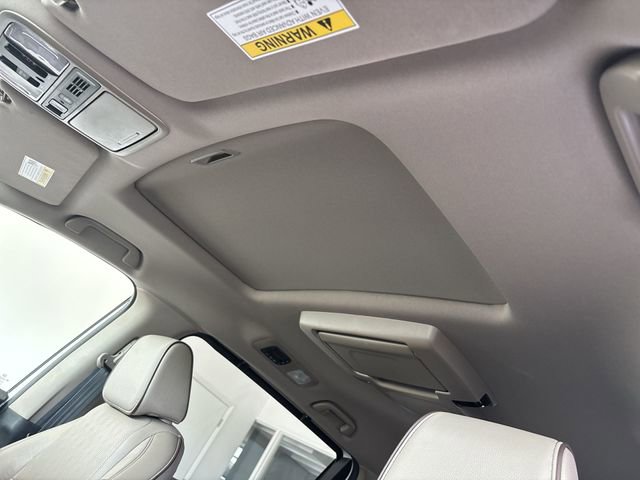 2023 Honda Odyssey Elite - Photo 29