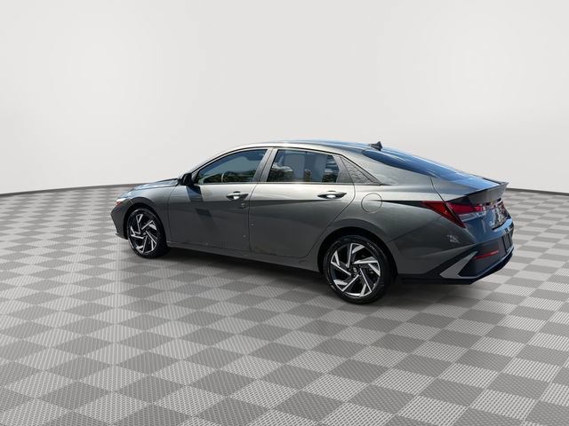 2025 Hyundai Elantra SEL - Photo 8