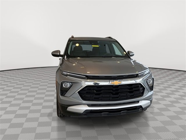 2024 Chevrolet Trailblazer LT photo 3
