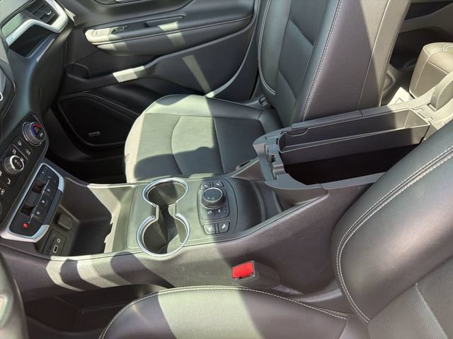 2022 GMC Terrain SLT - Photo 25