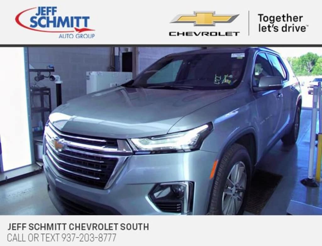 Used 2023 Chevrolet Traverse LT Cloth SUV