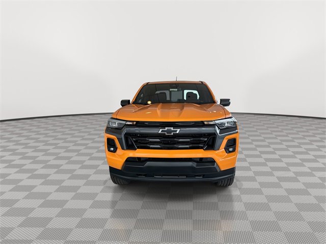 2025 Chevrolet Colorado Work Truck LT photo 3