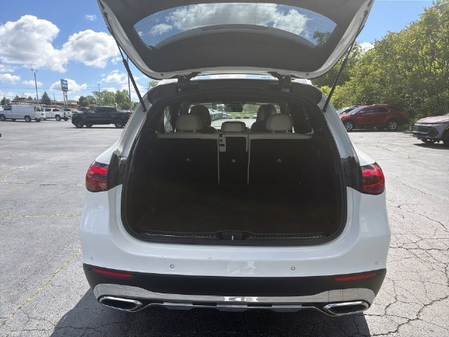 2024 Mercedes-Benz GLC GLC 300 - Photo 16