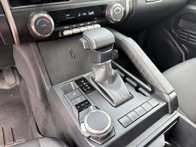 2024 Toyota Tacoma SR - Photo 26