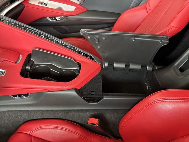 2024 Chevrolet Corvette 2LZ - Photo 25