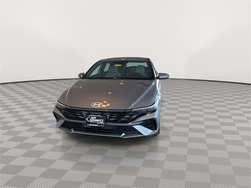 Used 2025 Hyundai Elantra Hybrid Limited