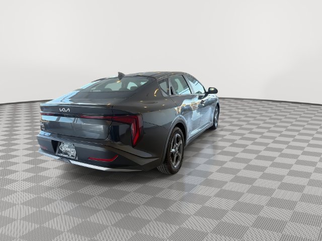 2025 Kia K4 LXS - Photo 11