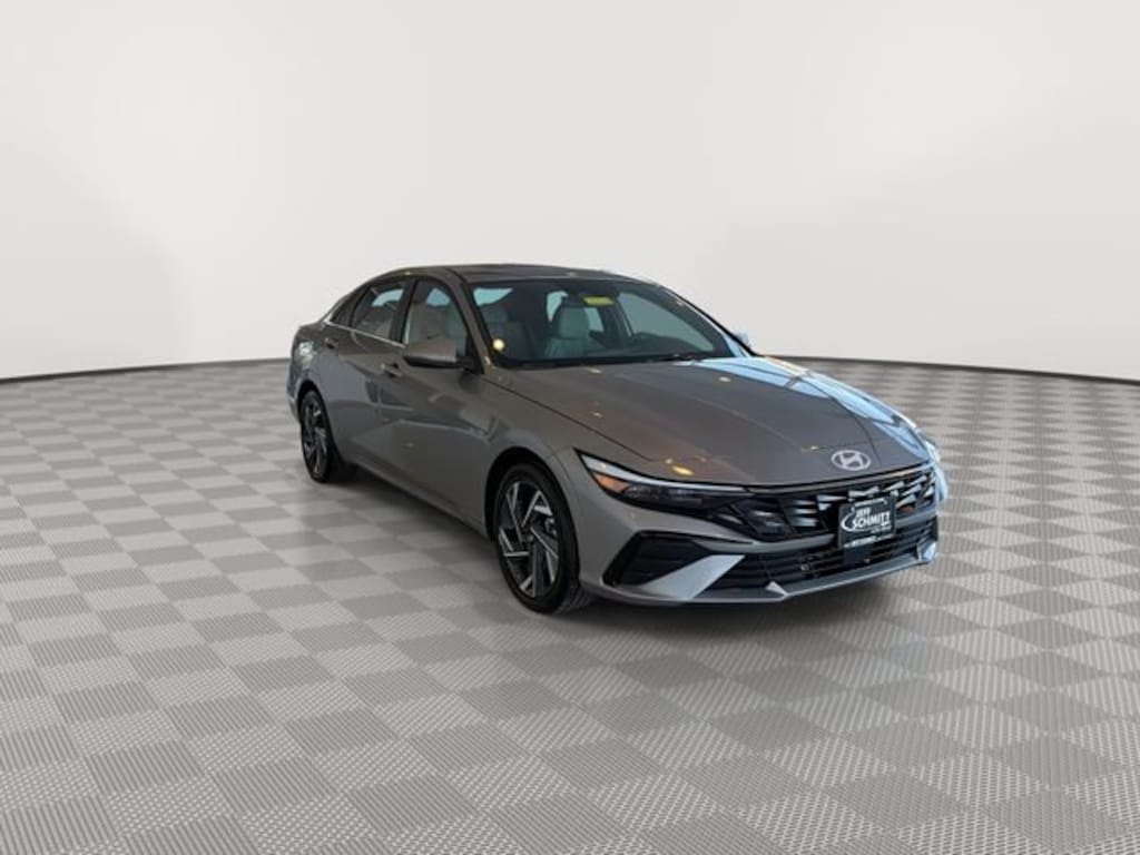 Used 2025 Hyundai Elantra Hybrid Limited Sedan