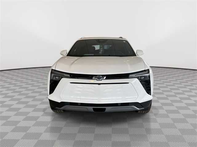 2025 Chevrolet Blazer EV photo 4