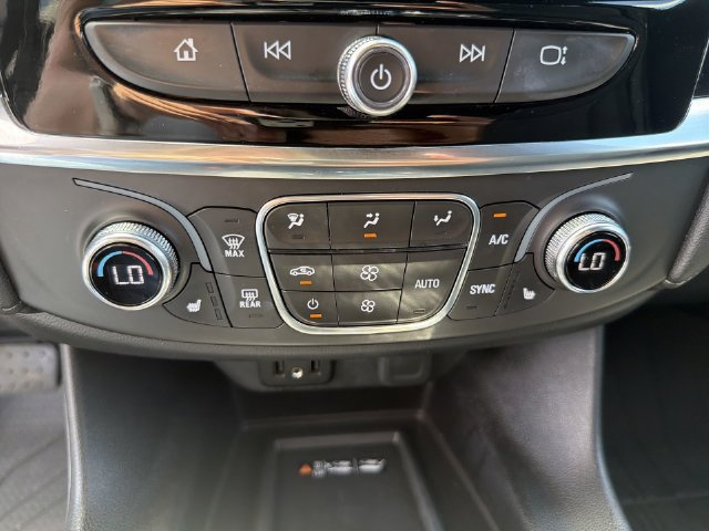 2023 Chevrolet Traverse 1LT - Photo 29