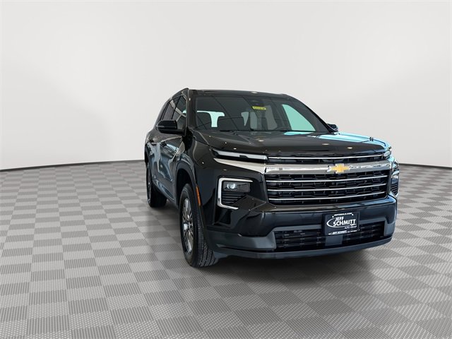 2025 Chevrolet Traverse photo 3