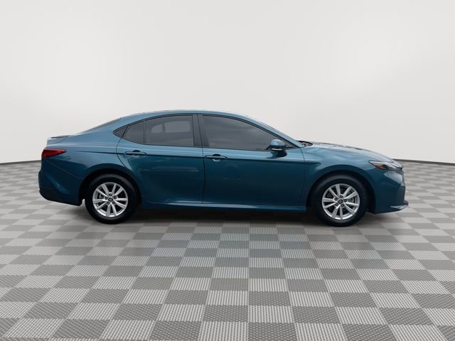 2026 Toyota Camry LE - Photo 12