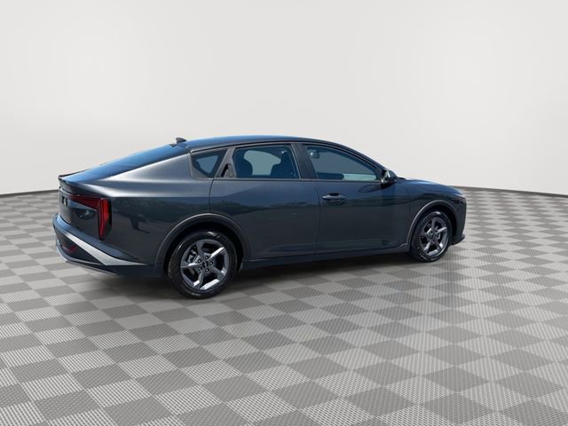 2025 Kia K4 LXS - Photo 11