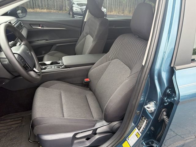 2026 Toyota Camry LE - Photo 19