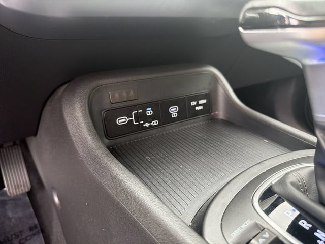 2025 Hyundai Kona SEL - Photo 25