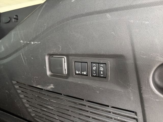 2024 Chevrolet Suburban High Country - Photo 18