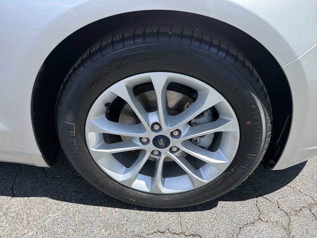 2019 Ford Fusion - Photo 14