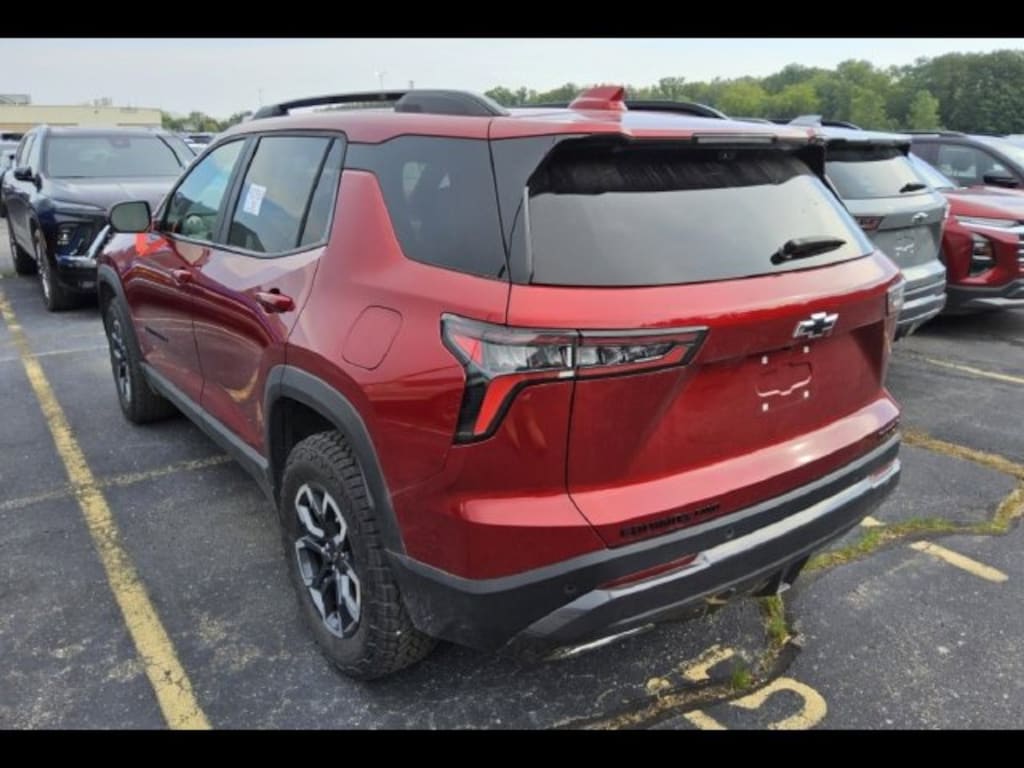 Used 2025 Chevrolet Equinox Activ SUV