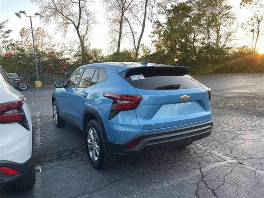 Certified 2025 Chevrolet Trax LS SUV