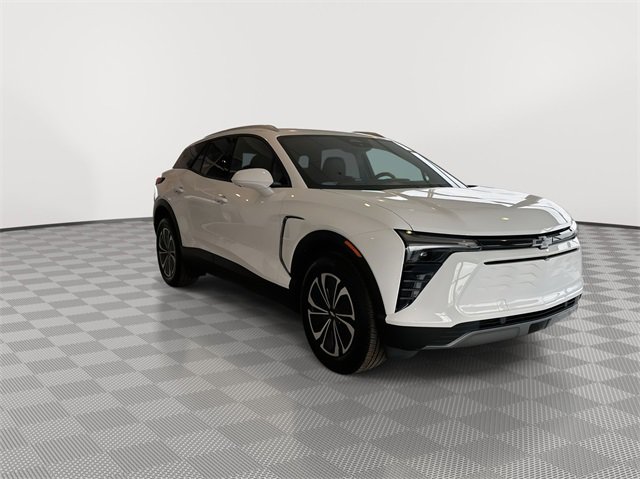 2025 Chevrolet Blazer EV photo 2