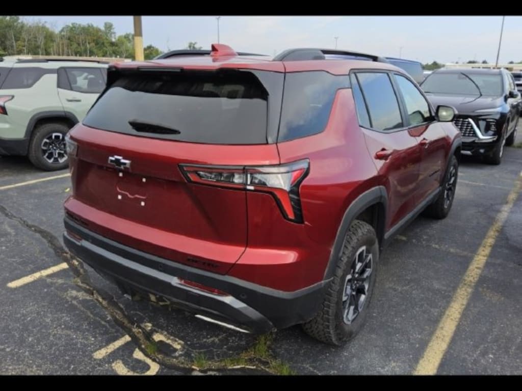 Used 2025 Chevrolet Equinox Activ SUV