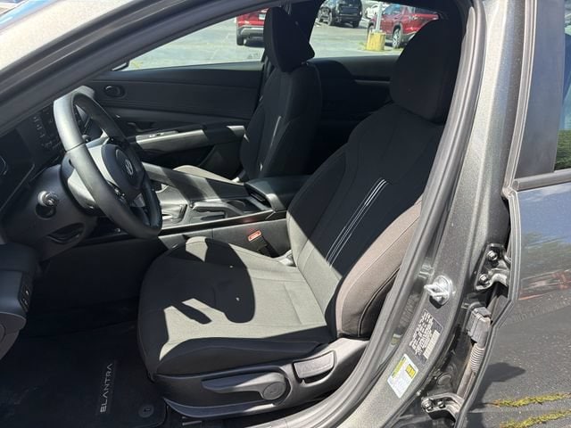 2025 Hyundai Elantra SEL - Photo 20