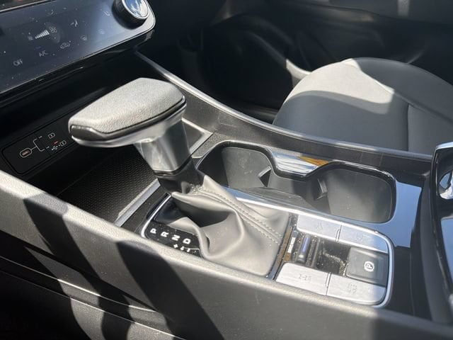 2025 Hyundai Santa Cruz SEL - Photo 26