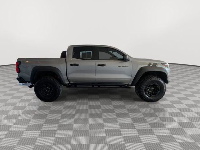 2025 Chevrolet Colorado ZR2 - Photo 12
