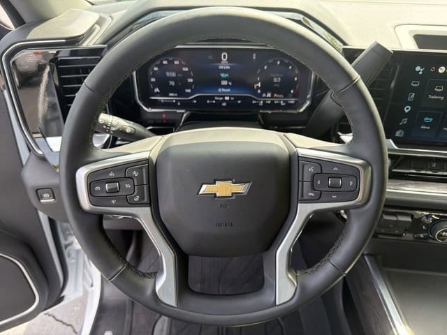 2025 Chevrolet Silverado 3500HD LTZ - Photo 32