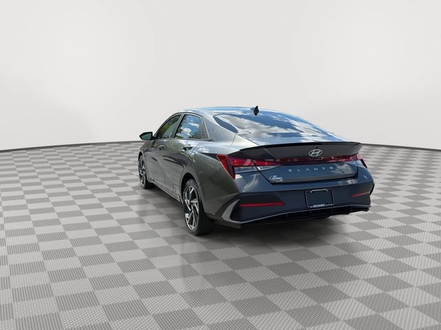 2025 Hyundai Elantra SEL - Photo 9