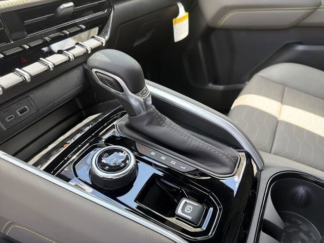 2026 Chevrolet Colorado ZR2 - Photo 28