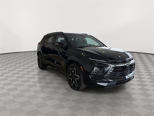 2026 Chevrolet Blazer RS photo 2