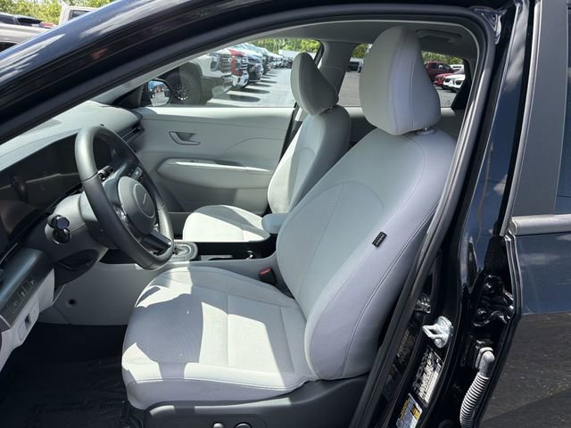 2025 Hyundai Kona SEL - Photo 19