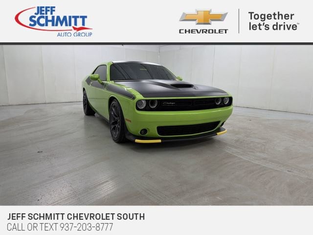 2023 Dodge Challenger R/T's photo