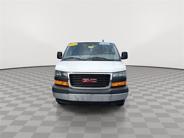 2024 Gmc Savana Cargo 2500 photo 2