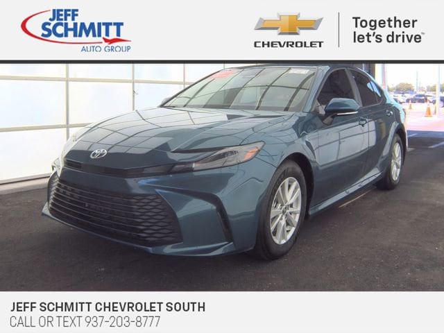 2026 Toyota Camry LE Hybrid's photo