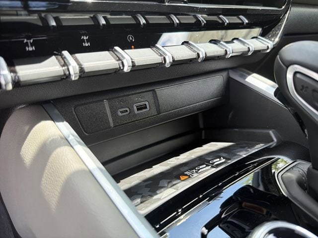 2026 Chevrolet Colorado ZR2 - Photo 27