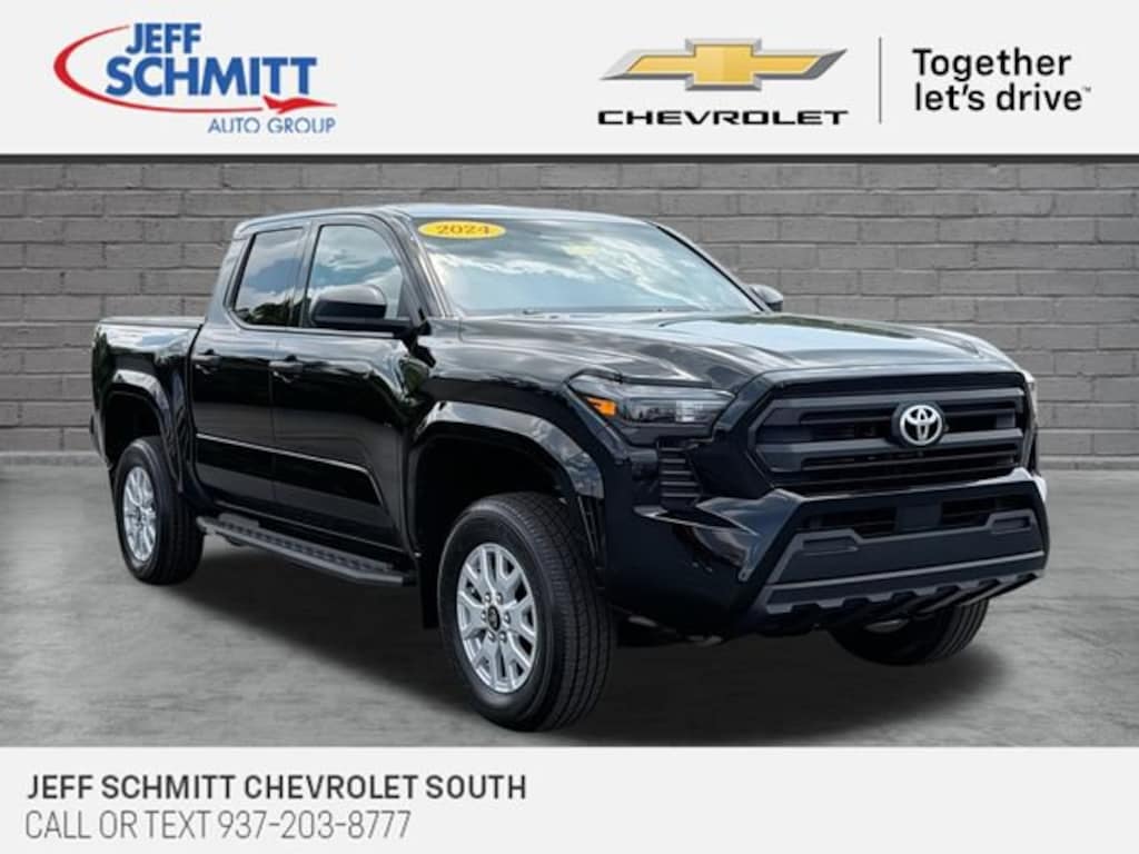 Used 2024 Toyota Tacoma SR Truck Double Cab