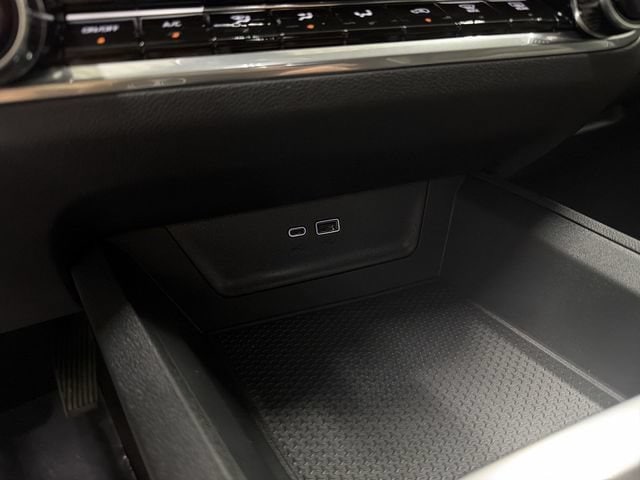2027 Chevrolet Equinox LT - Photo 26