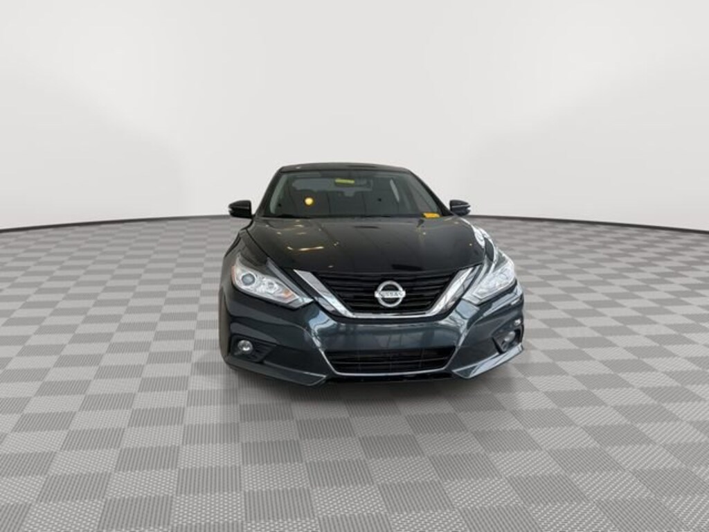 Used 2017 Nissan Altima 2.5 SV Sedan