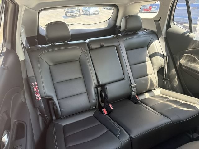 2022 GMC Terrain SLT - Photo 17