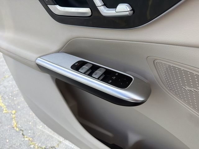 2024 Mercedes-Benz GLC GLC 300 - Photo 22