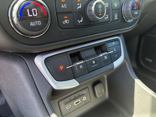 2022 GMC Terrain SLT - Photo 29