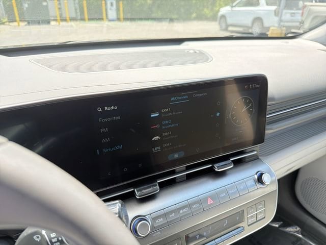 2025 Hyundai Kona SEL - Photo 23