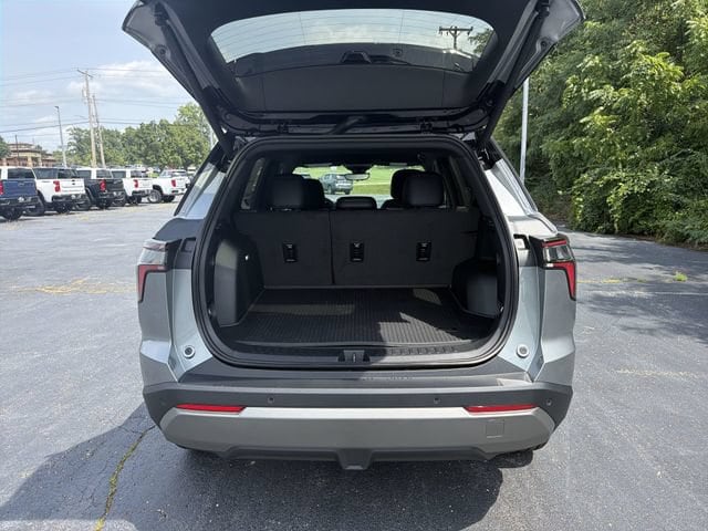 2027 Chevrolet Equinox LT - Photo 15
