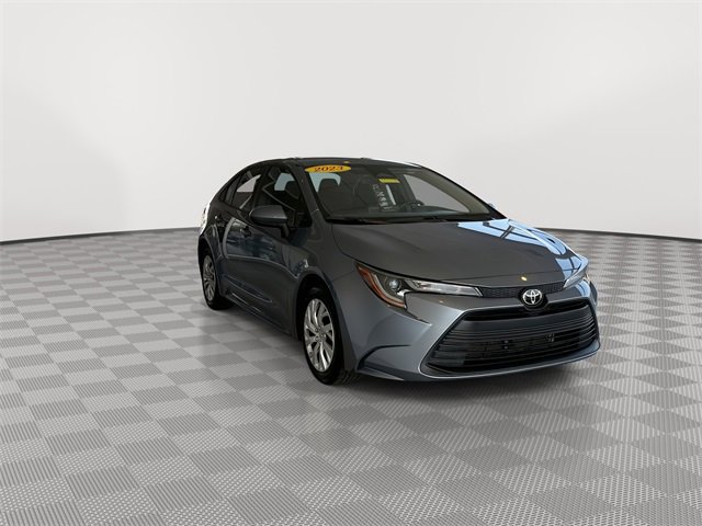 2023 Toyota Corolla LE photo 2