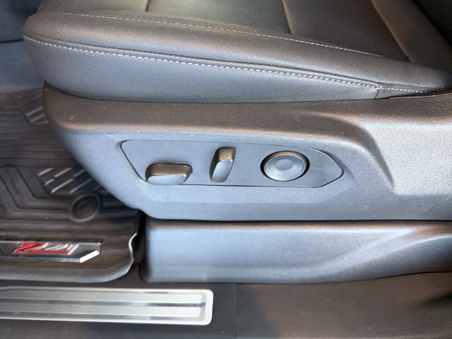 2025 Chevrolet Silverado 2500HD LTZ - Photo 21