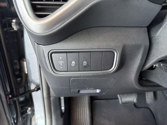 2025 Kia Soul LX - Photo 26