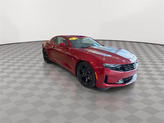 2021 Chevrolet Camaro 1LT photo 2
